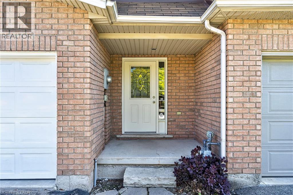 33 WILLOW Lane