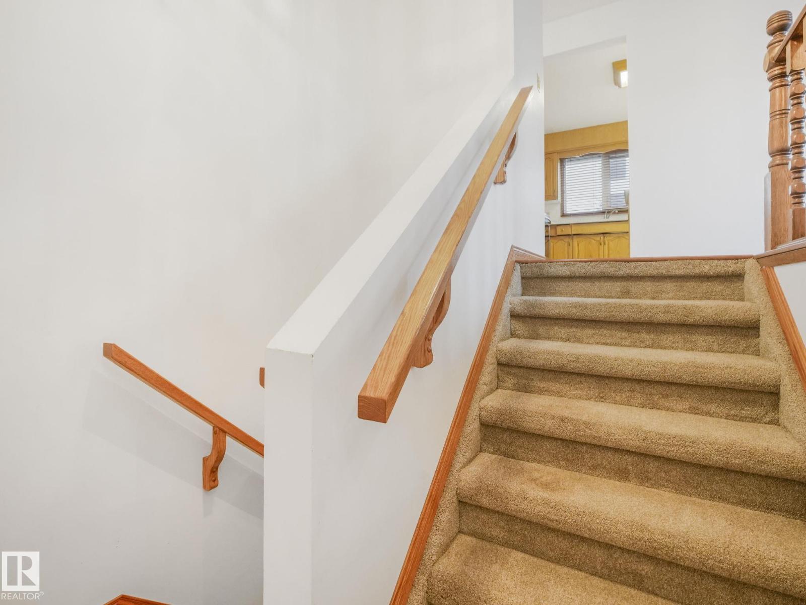 16512 109 ST NW