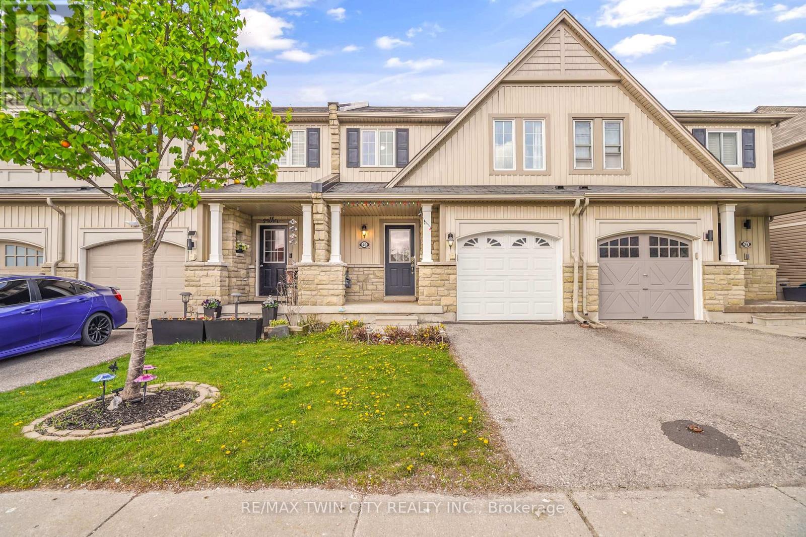 26 - 220 BLACKBURN DRIVE