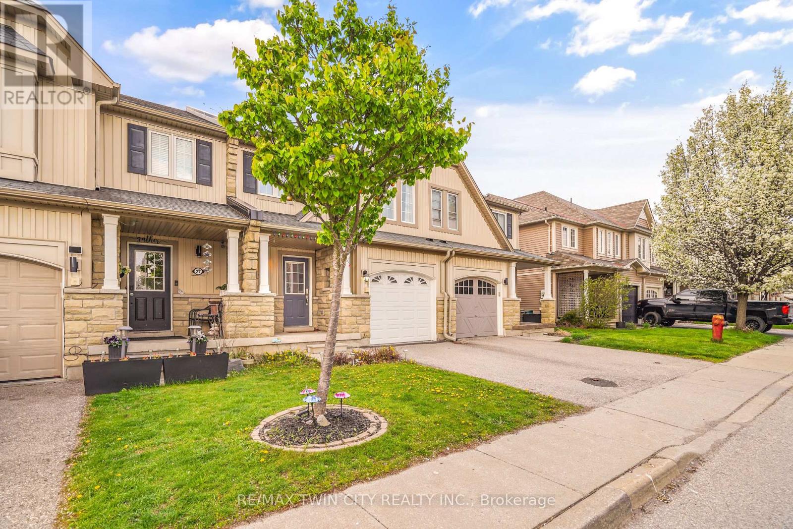 26 - 220 BLACKBURN DRIVE
