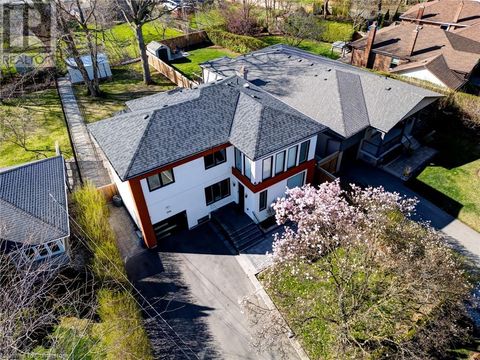 396 RIVER SIDE Drive Oakville ON L6K3N7