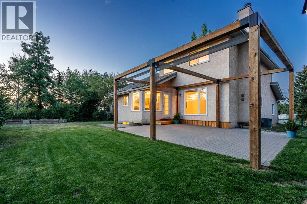 88 Sandringham Close NW