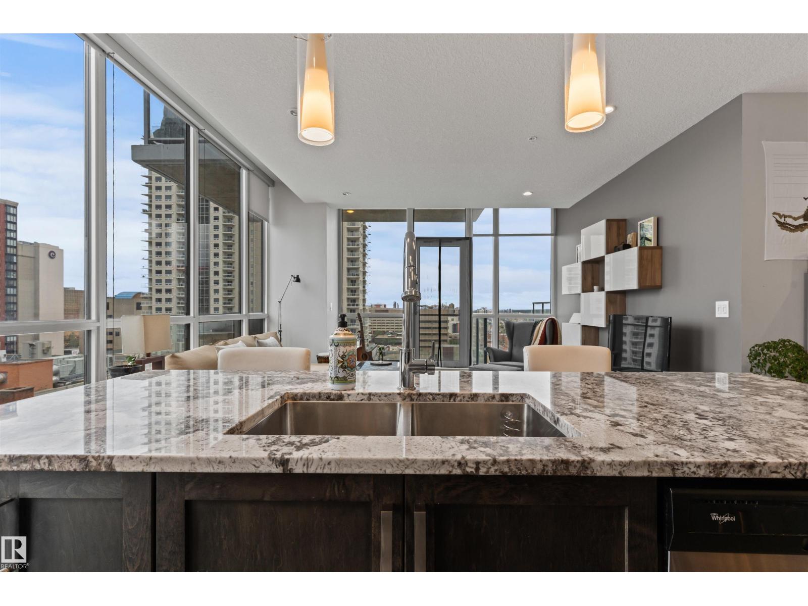 #1107 10238 103 ST NW