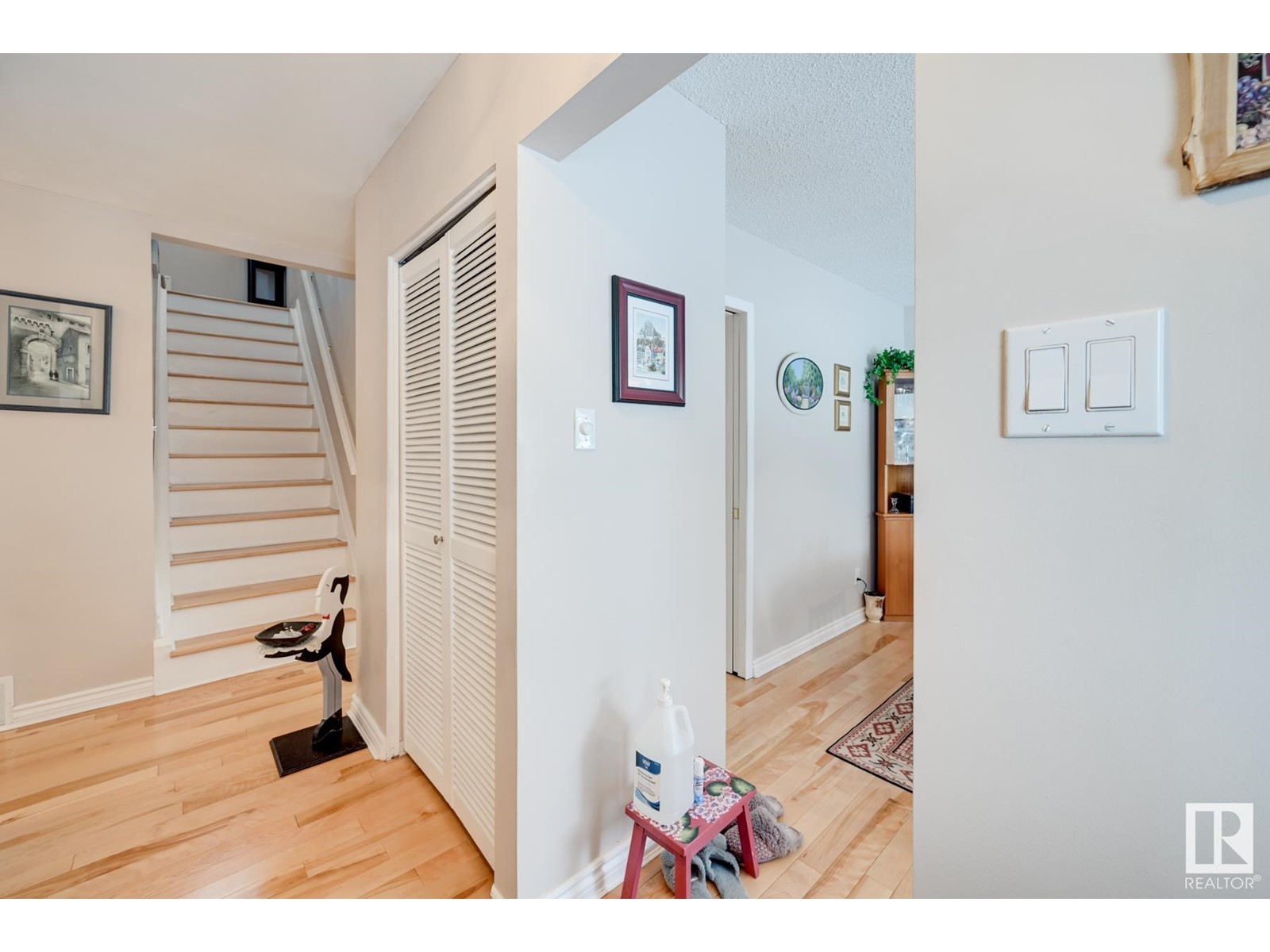 7047 132A AV NW