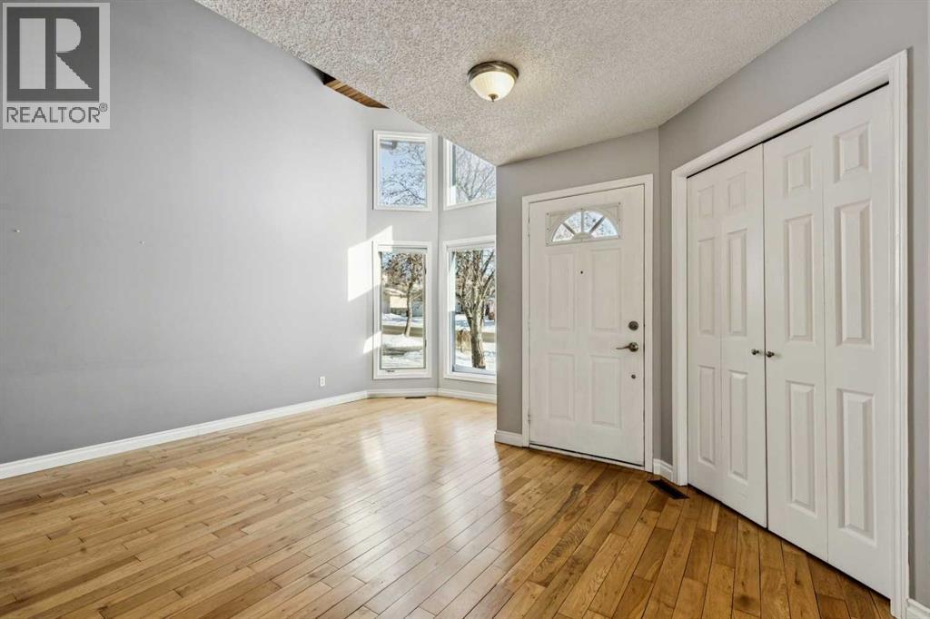 136 Scenic Acres Drive NW