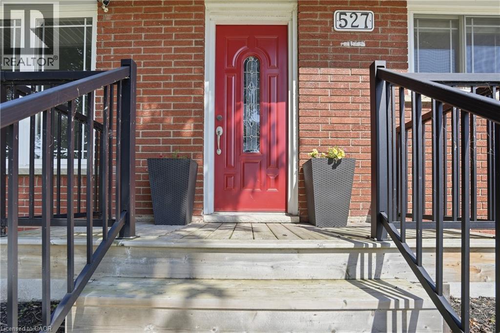 527 WALDEN Boulevard
