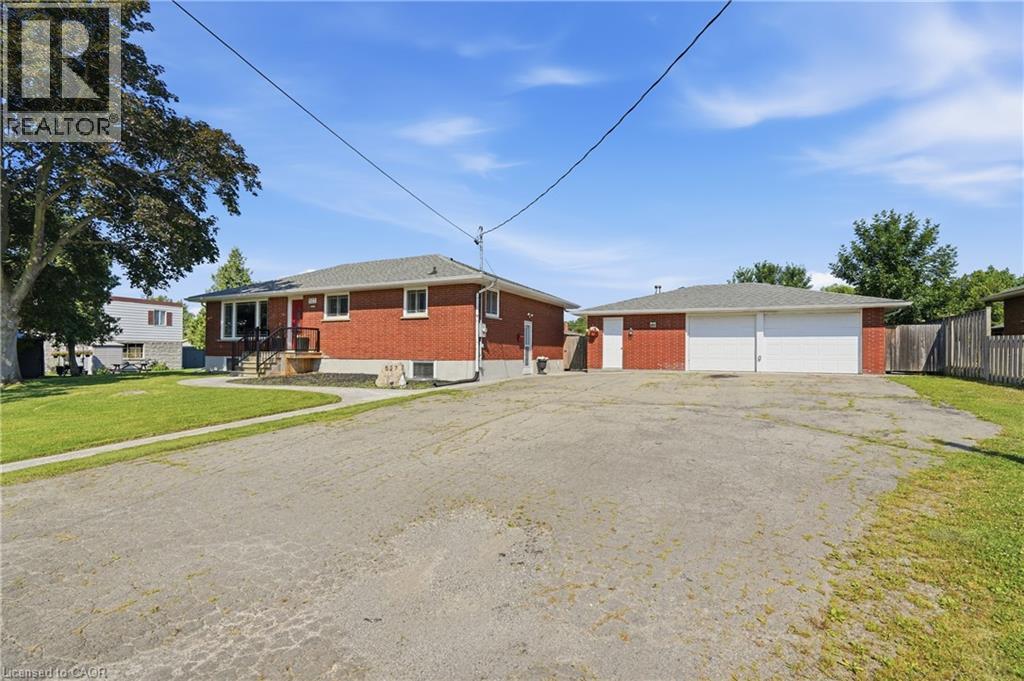 527 WALDEN Boulevard