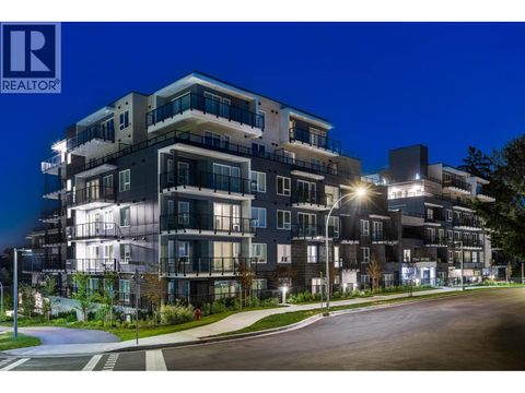 221 2002 ST. GEORGE STREET Port Moody BC V3H2E6