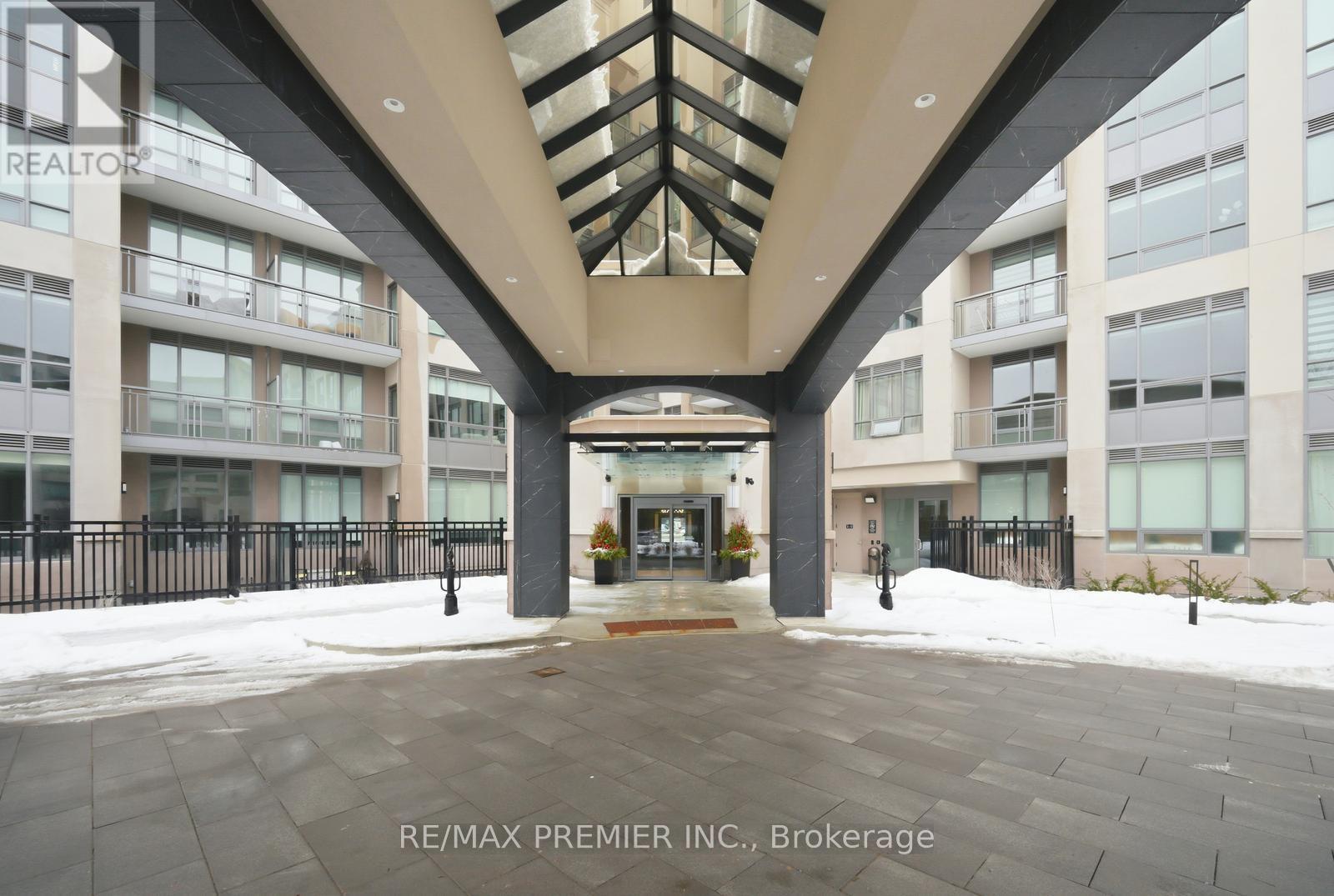 435 - 2075 KING ROAD