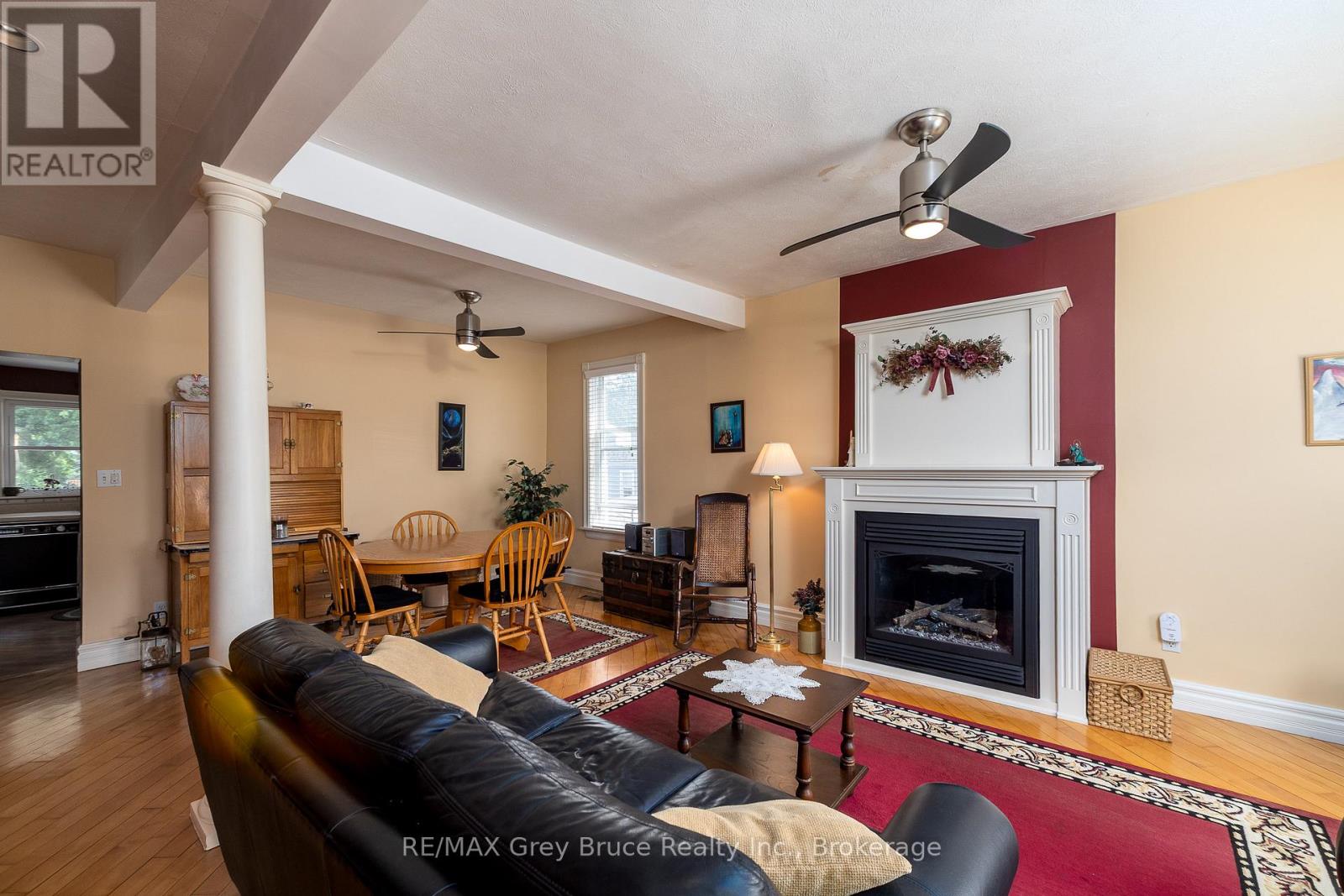 1591 5TH AVENUE W