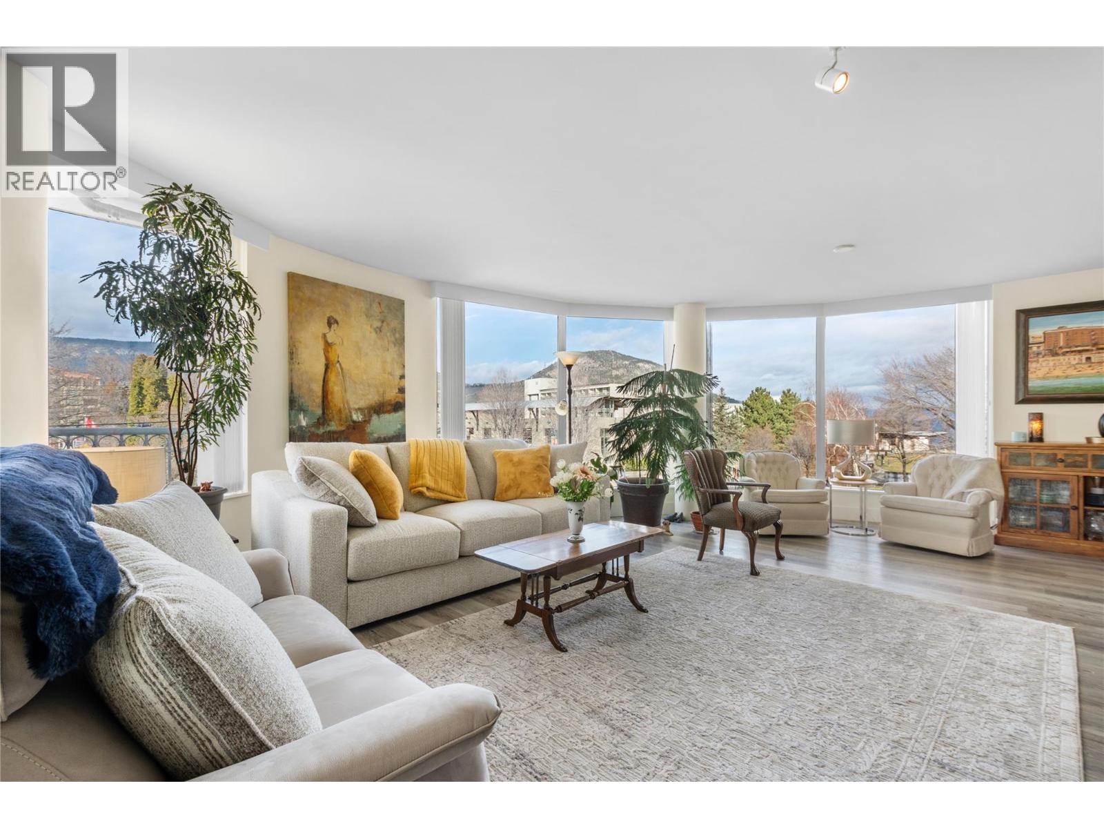 86 Lakeshore Drive Unit# 203