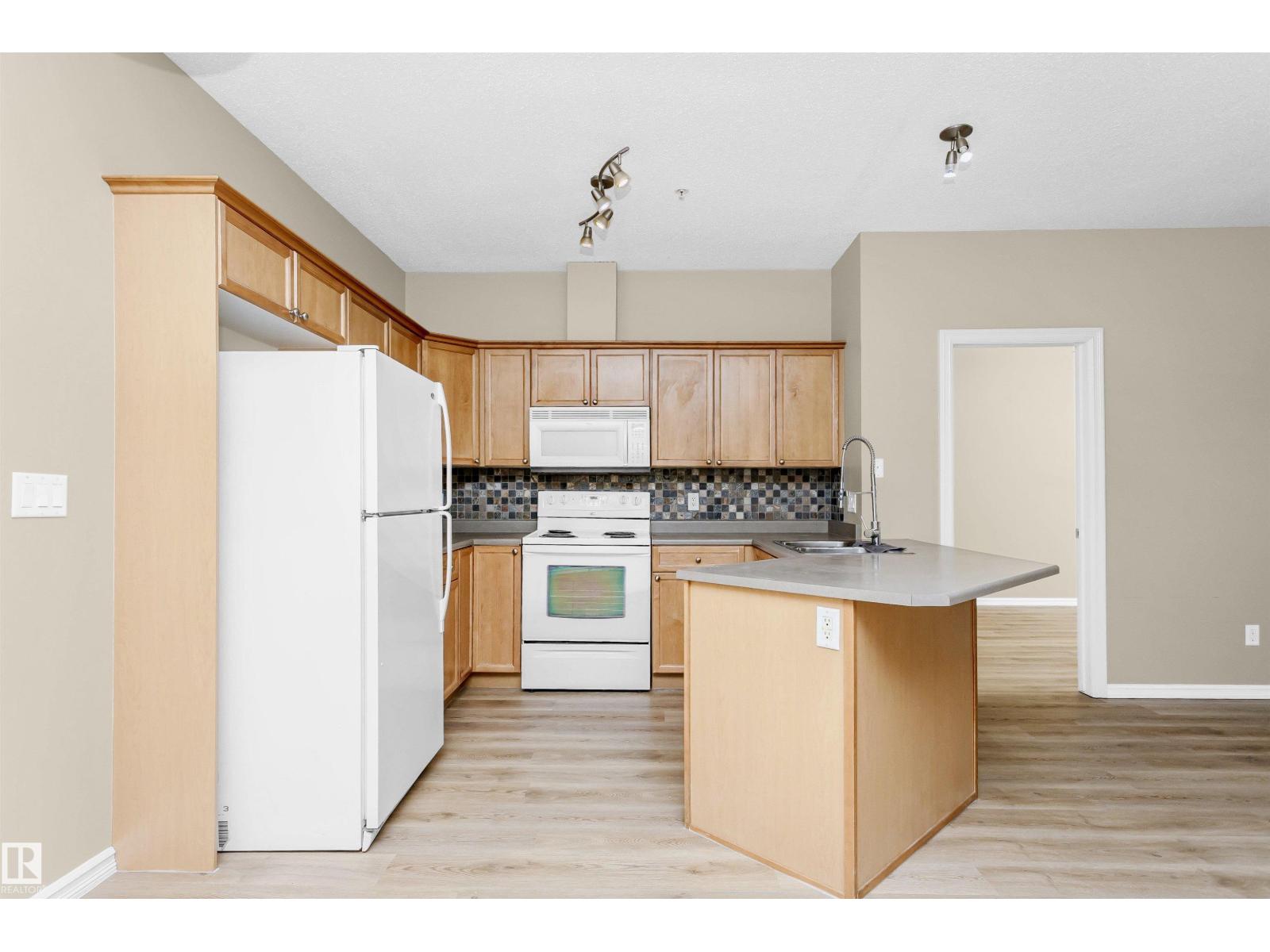 #315 226 MACEWAN RD SW