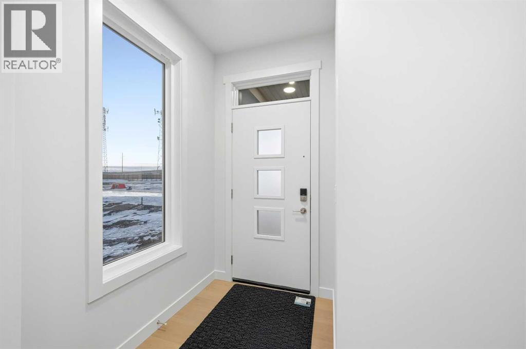 96 Homestead Gardens NE