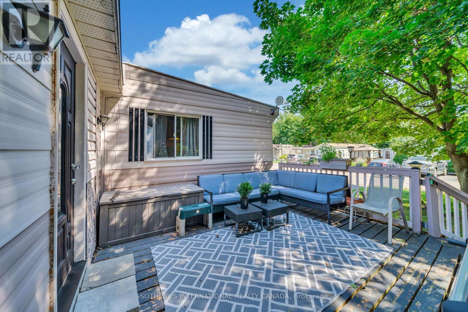 21 - 580 BEAVER CREEK ROAD