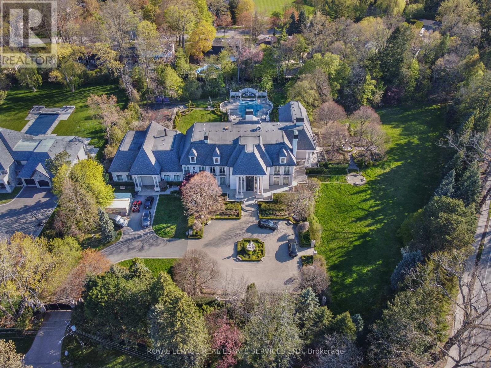 2215 DOULTON DRIVE