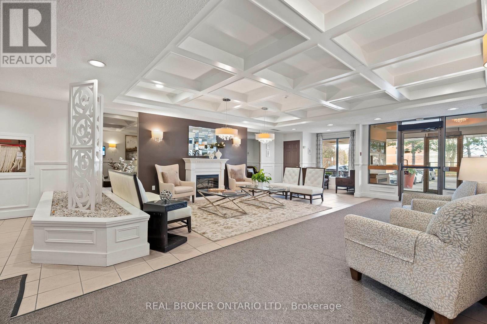 101 - 265 WESTCOURT PLACE