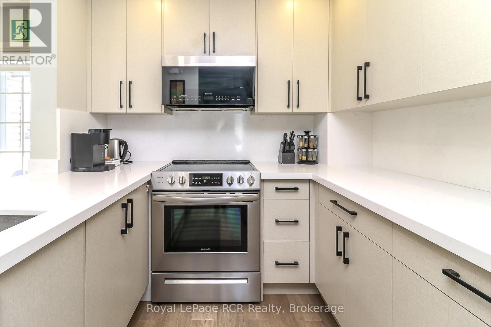 22 - 162 SETTLERS WAY