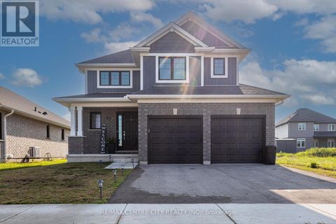 93 BENJAMIN PARKWAY St. Thomas ON N5R0M4