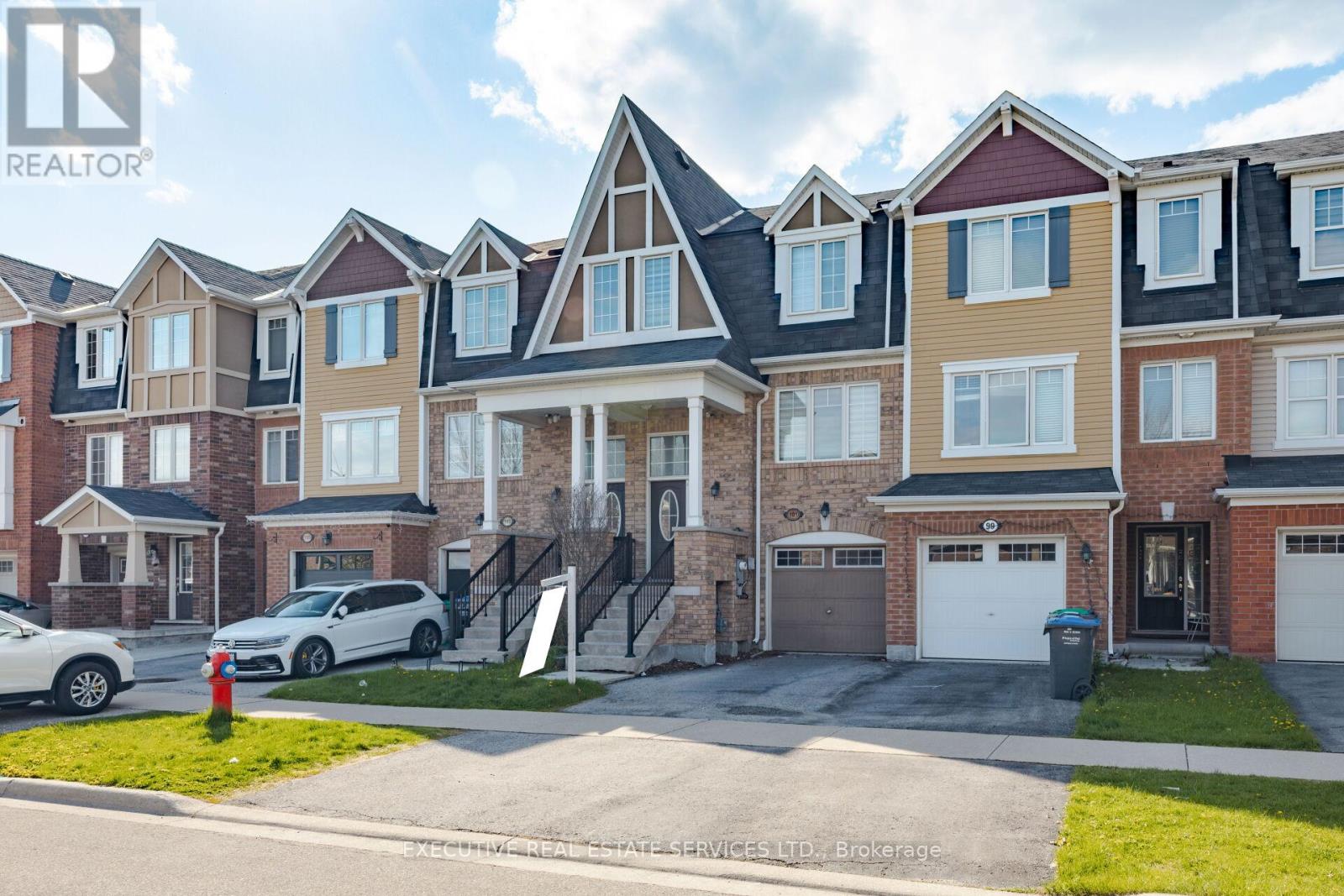 101 MCCLEAVE CRESCENT