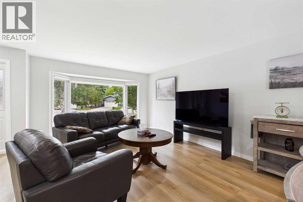 44 Woodbrook Place SW