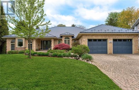 247 MONTCLAIR Place Waterloo ON N2J3L7