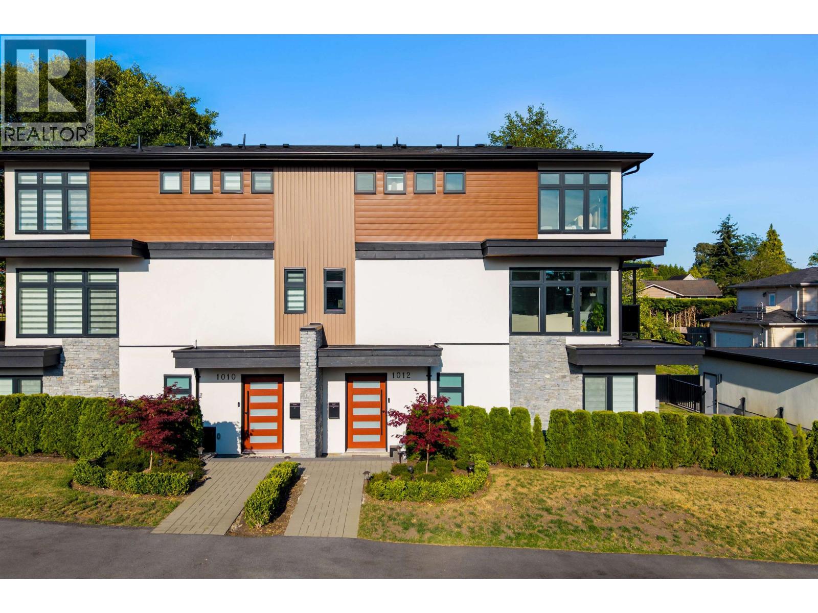 1012 AUGUSTA AVENUE
