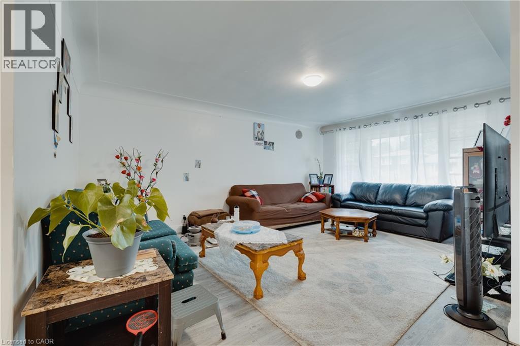 189 GATEWOOD Road