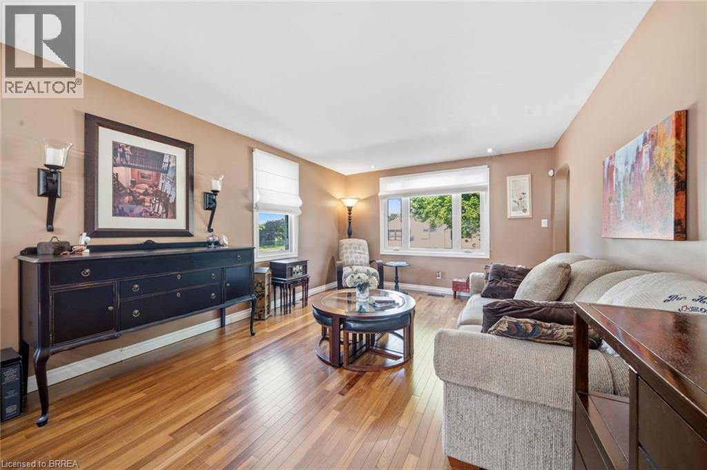 37 HILL Avenue