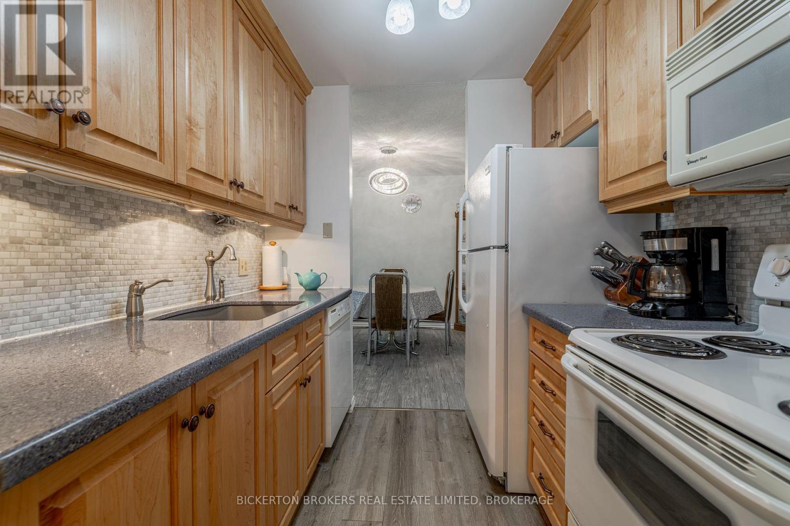 205 - 540 TALBOT PLACE
