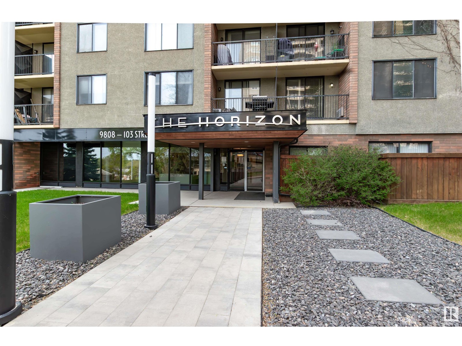 #1204 9808 103 ST NW