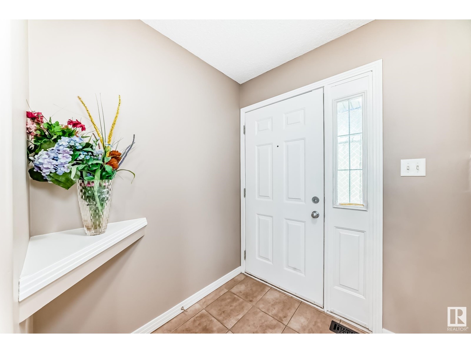 709 Mcallister Loop SW SW