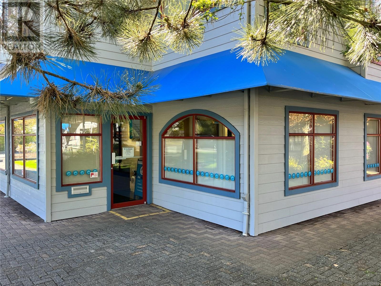 102 & 202 2100 Guthrie Rd