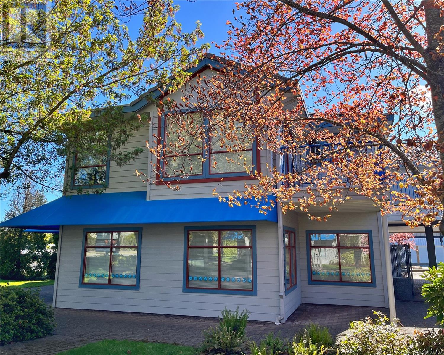 102 & 202 2100 Guthrie Rd