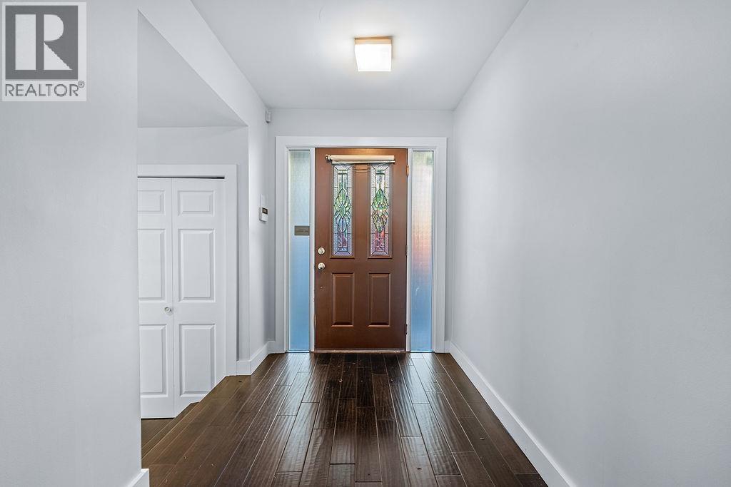 271 MONTROYAL BOULEVARD