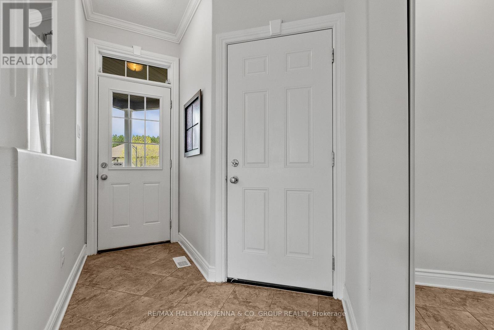 281 TOPAZE CRESCENT