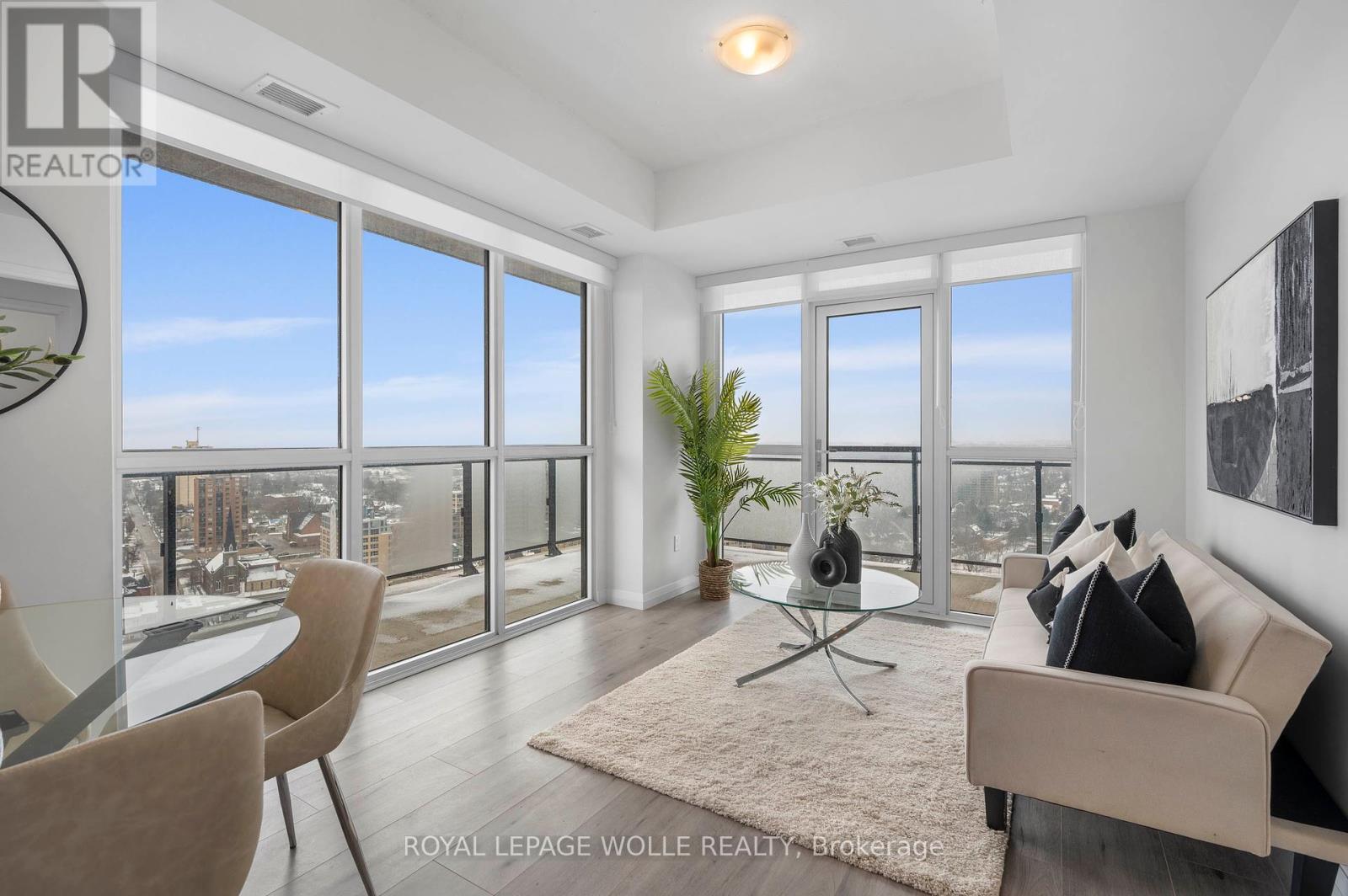 2405 - 60 CHARLES STREET W