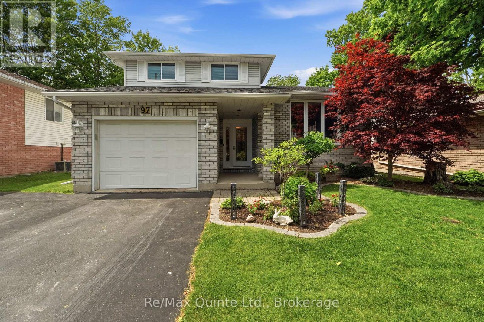 Photo 1 of 37 — 97 PARKVIEW HEIGHTS, Quinte West (Trenton Ward), ON K8V6P4