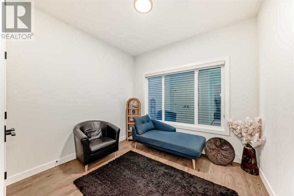 116 Ambleside Crescent NW