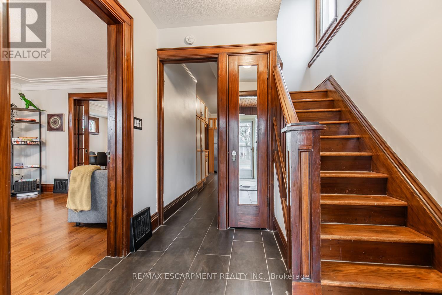 60 LAKE AVENUE DRIVE