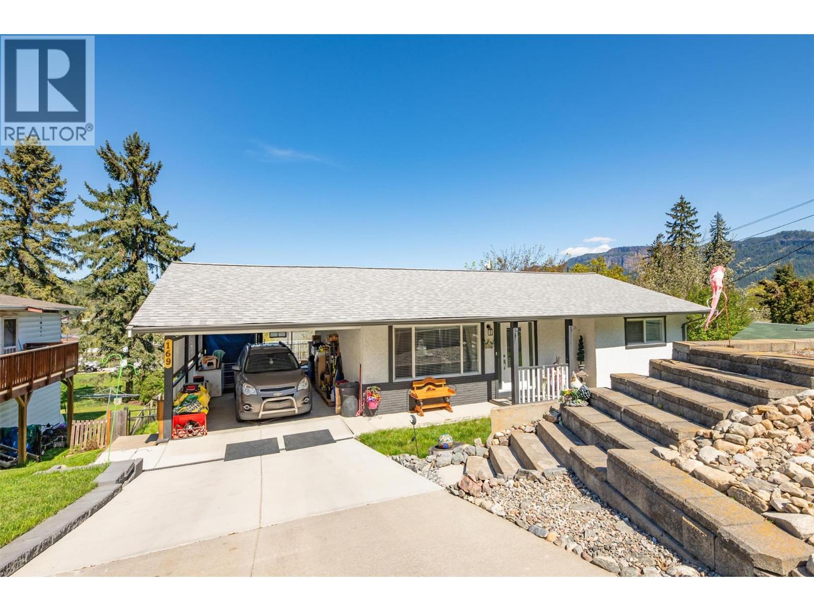 169 Cliffview Drive
