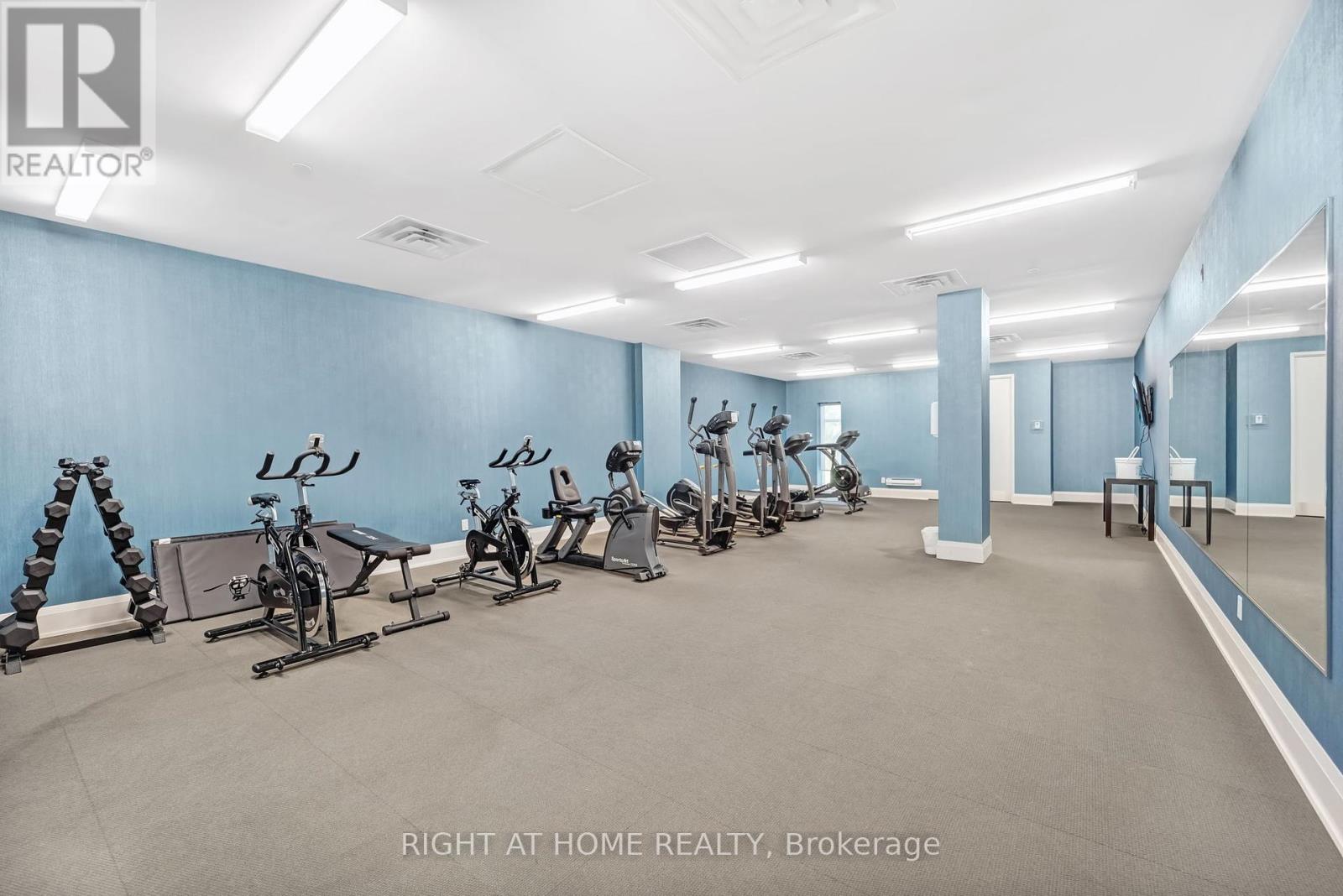 704A - 15277 YONGE STREET