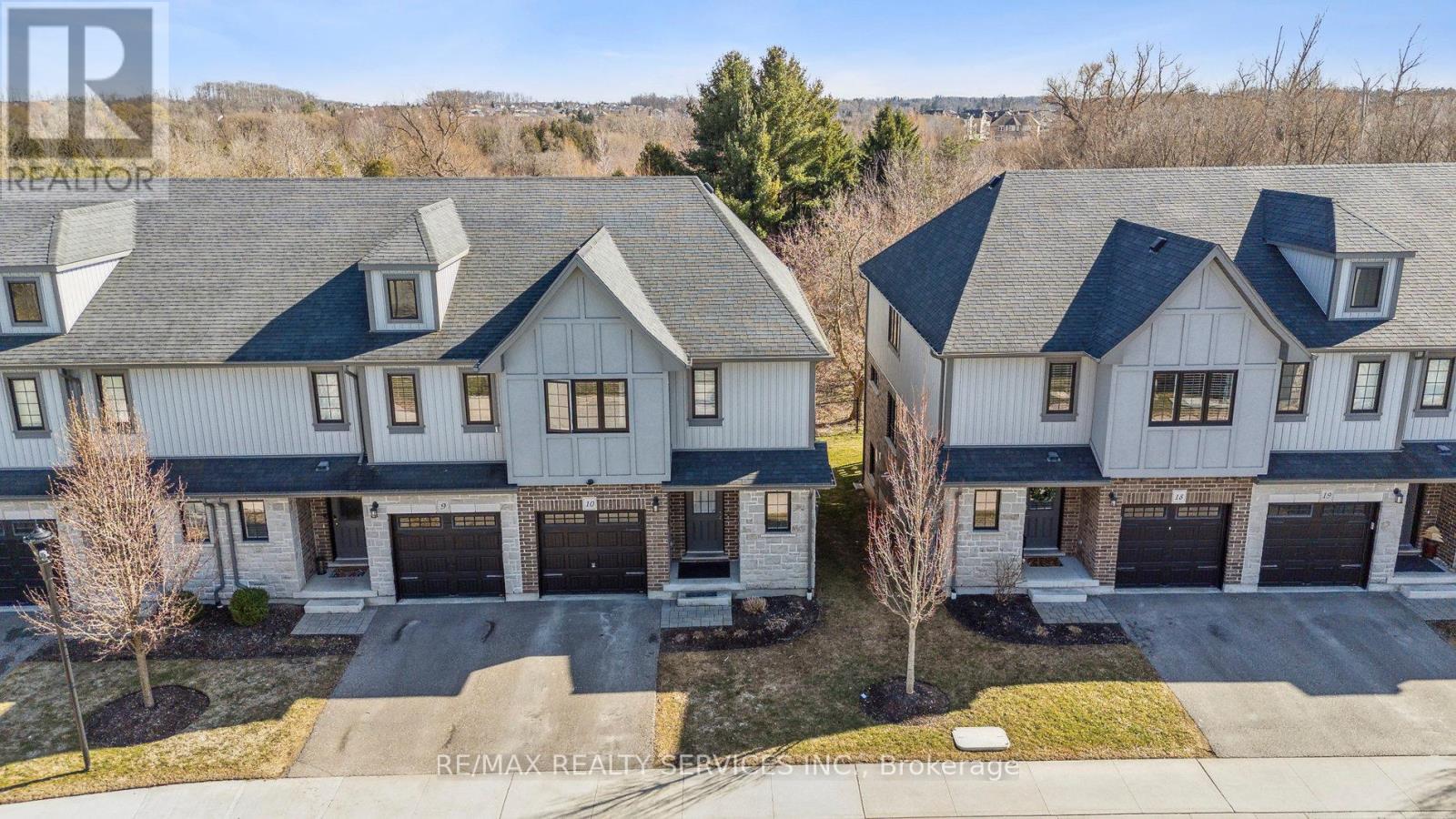 10 - 625 BLACKBRIDGE ROAD