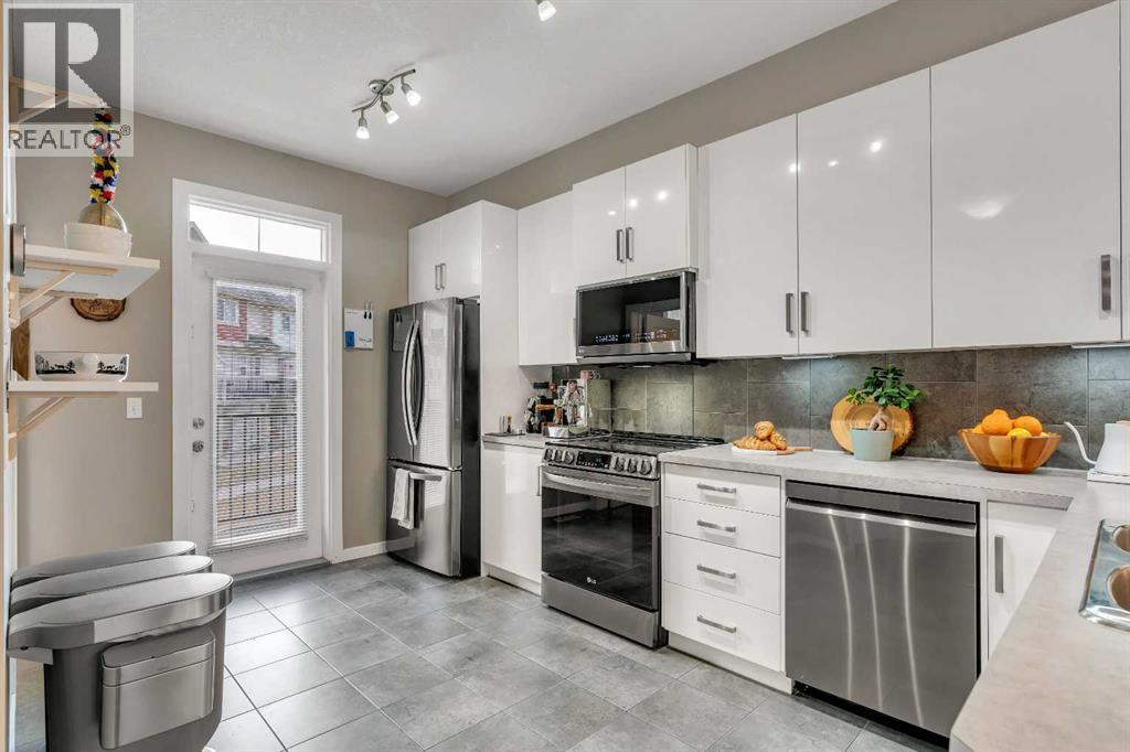 221 New Brighton Row SE