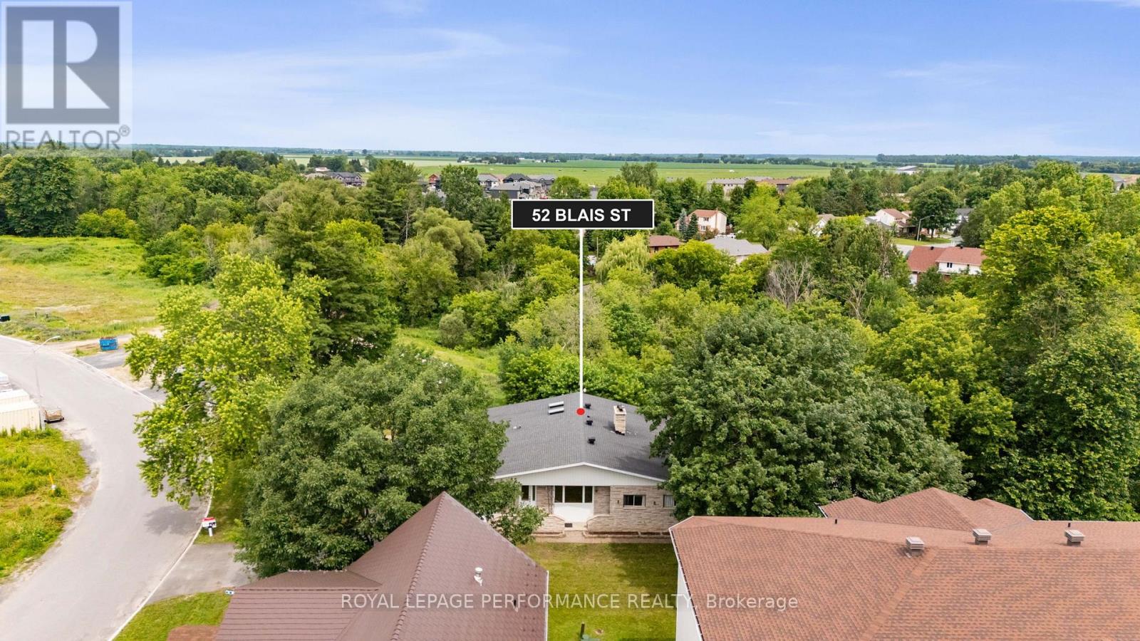438 VOYAGEUR PLACE