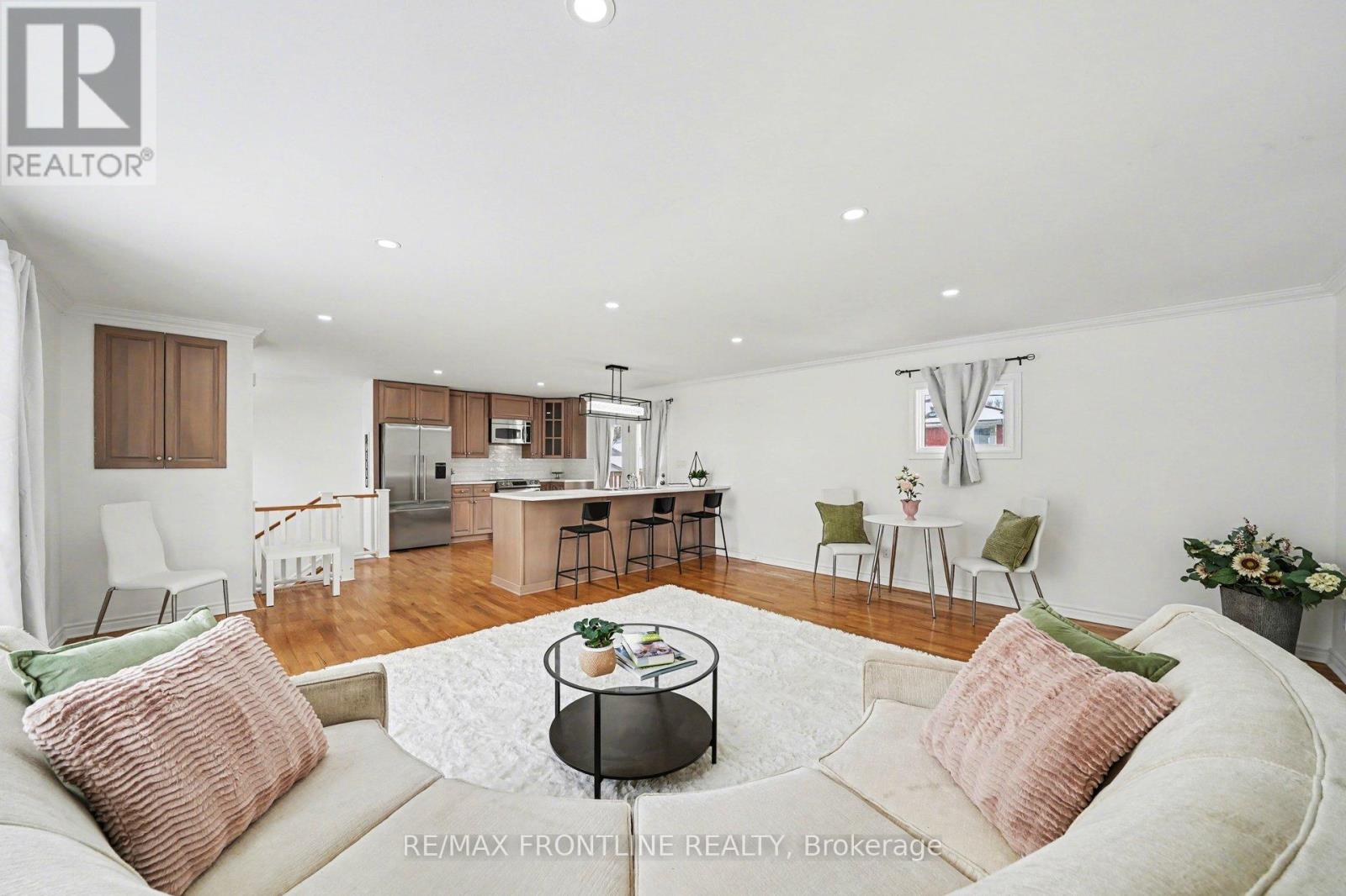 68 DRUMMOND STREET W