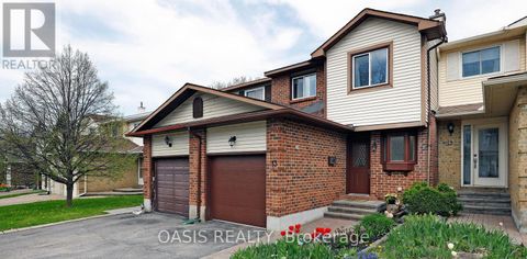 13 SUNDBACK LANE Ottawa ON K2L2W9