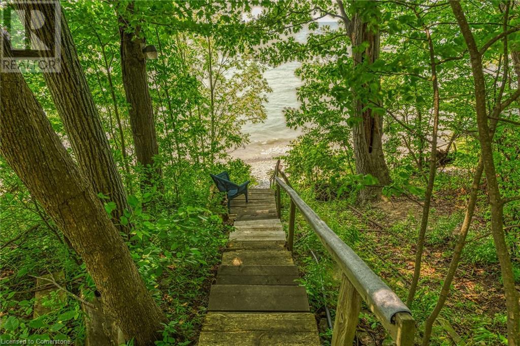 110 OLD LAKESHORE Road