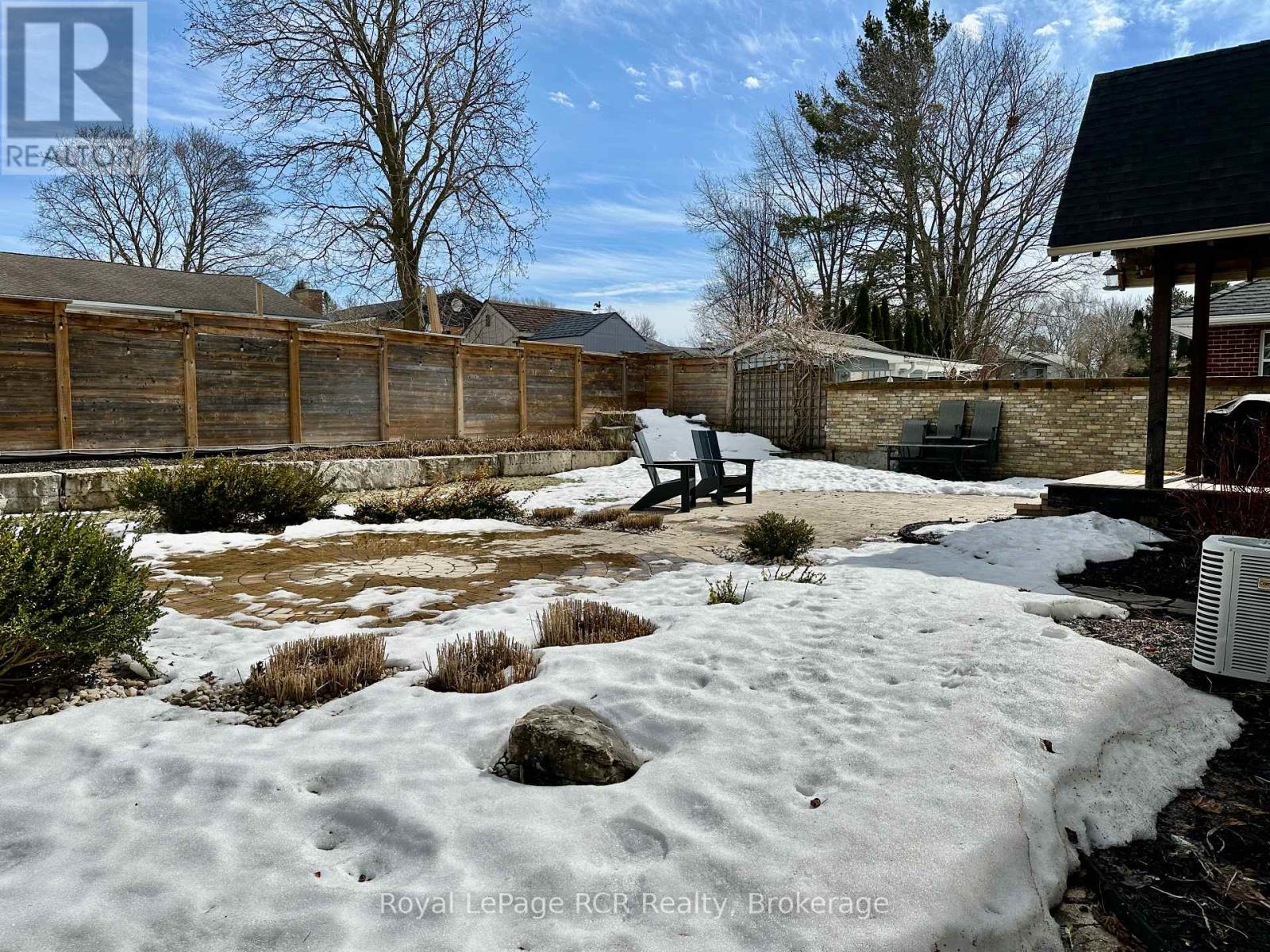 241 4TH STREET CRESCENT