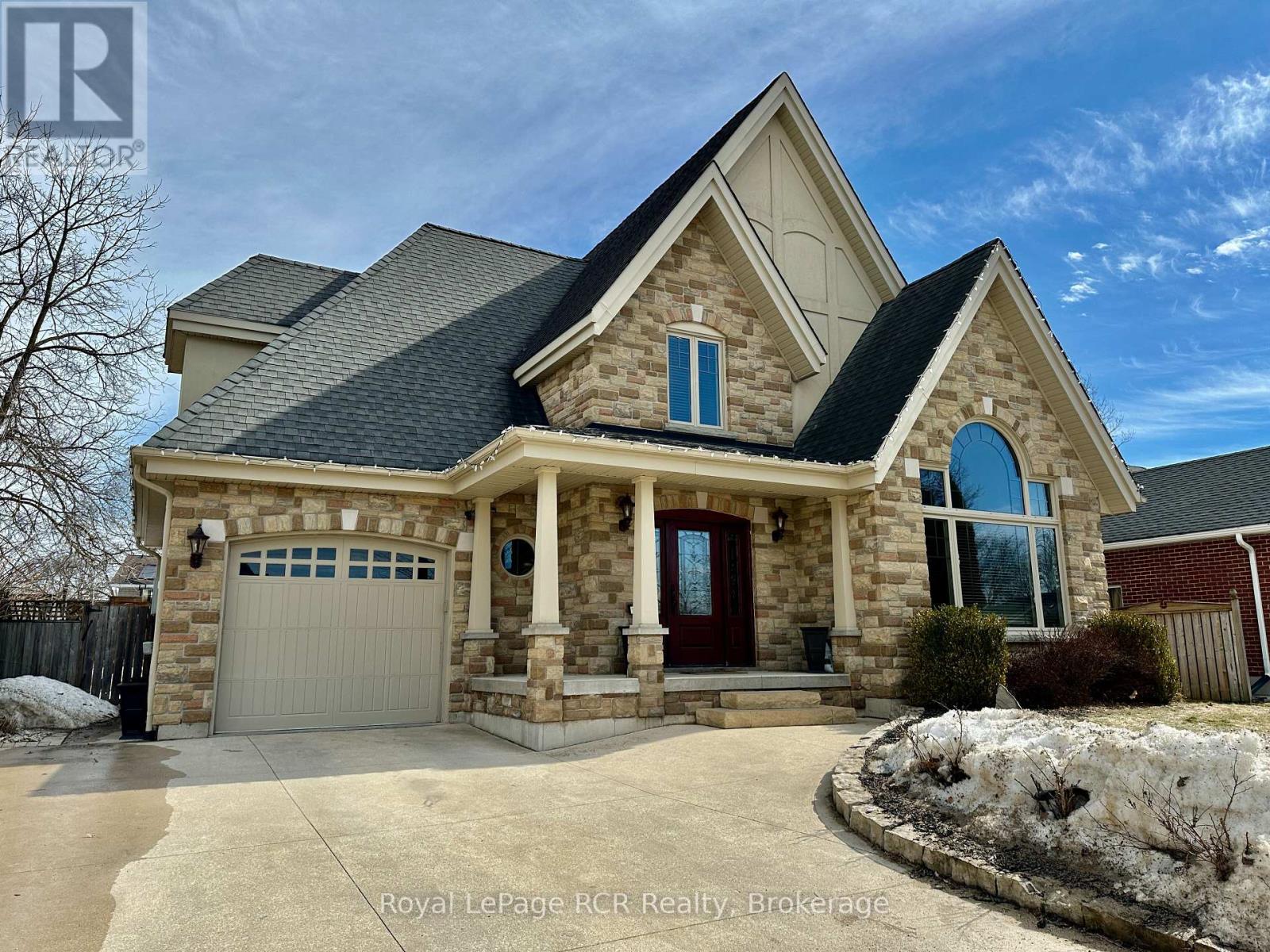 241 4TH STREET CRESCENT