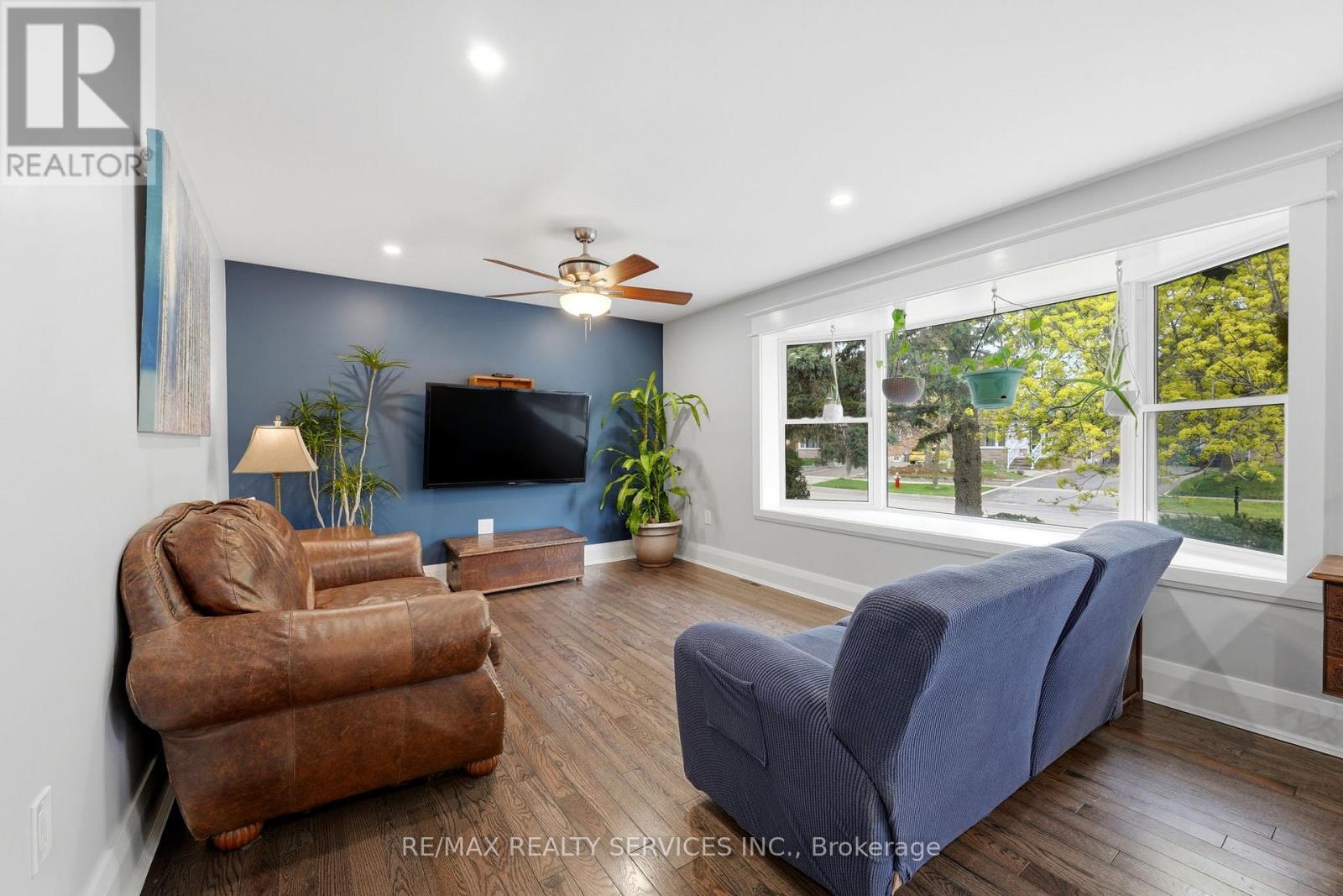 75 CORNWALL ROAD